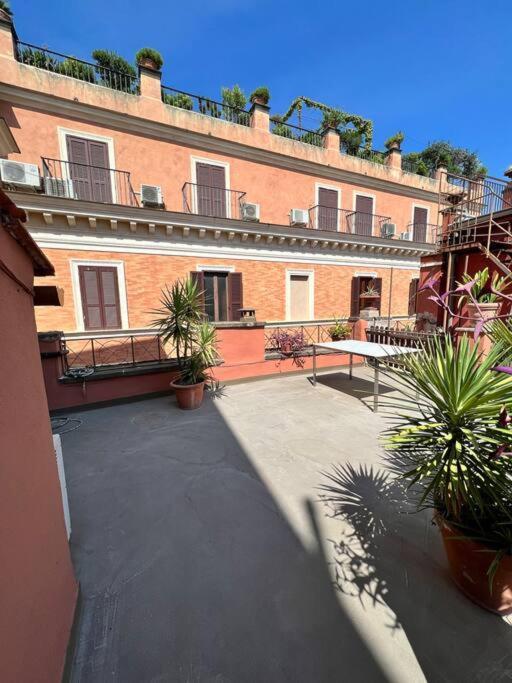Campo De' Fiori Rooftop Apartment Rom Eksteriør billede